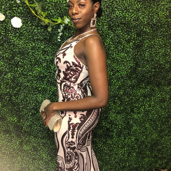 Sequin Embellished Gown - Picture 3 of 3